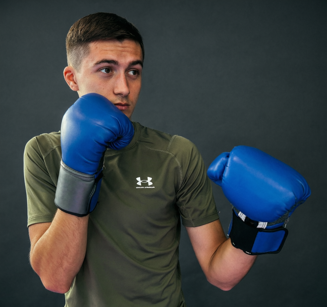 Бражников Владимир Юрьевич — тренер по боксу